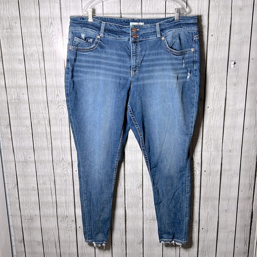 BKE Gabby high-rise curvy fit skinny jeans size 38
